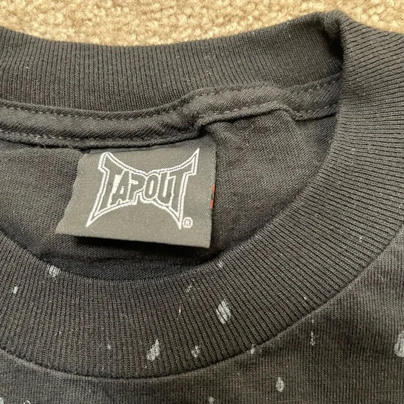 NWOT Vintage TapOut shirt Lg - Picture 5 of 8